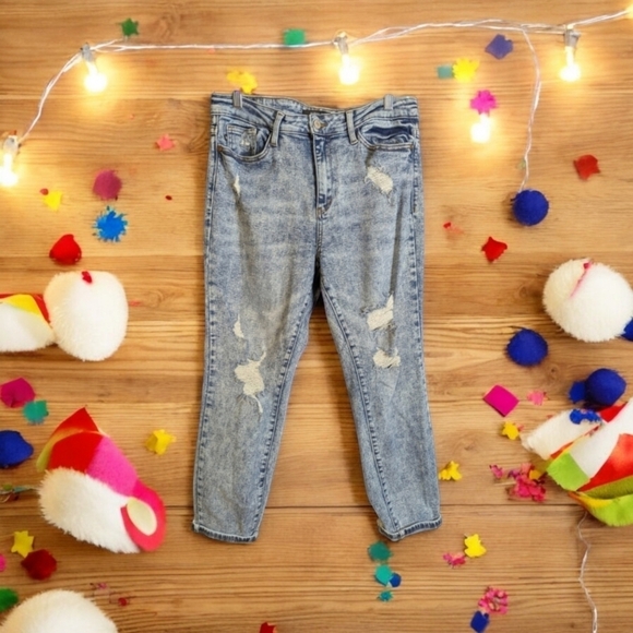 EUC Judy Blue Acid Wash Distressed Denim Boyfriend Cut Jeans Size 13/31 - Picture 1 of 13